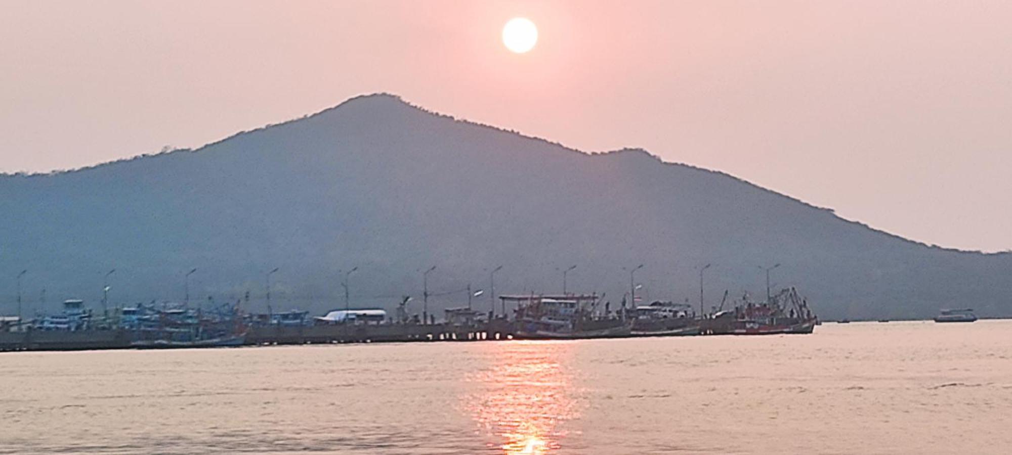 Sea Saran Condominium For Short-Term Stay 방사레 외부 사진